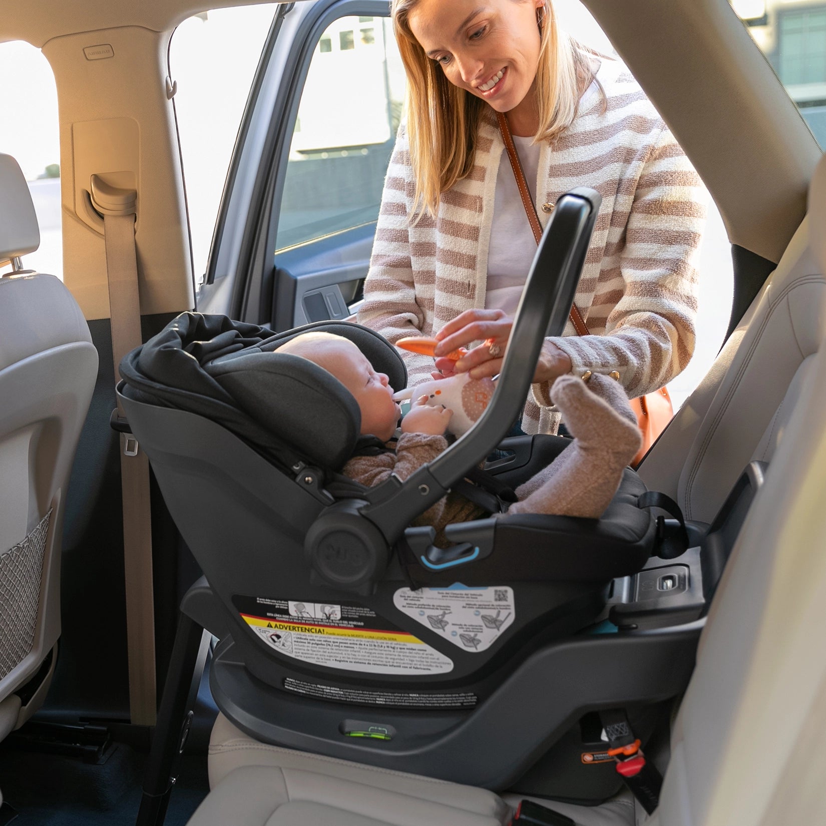 uppababy aria gwen UPPAbaby Aria Infant Carseat