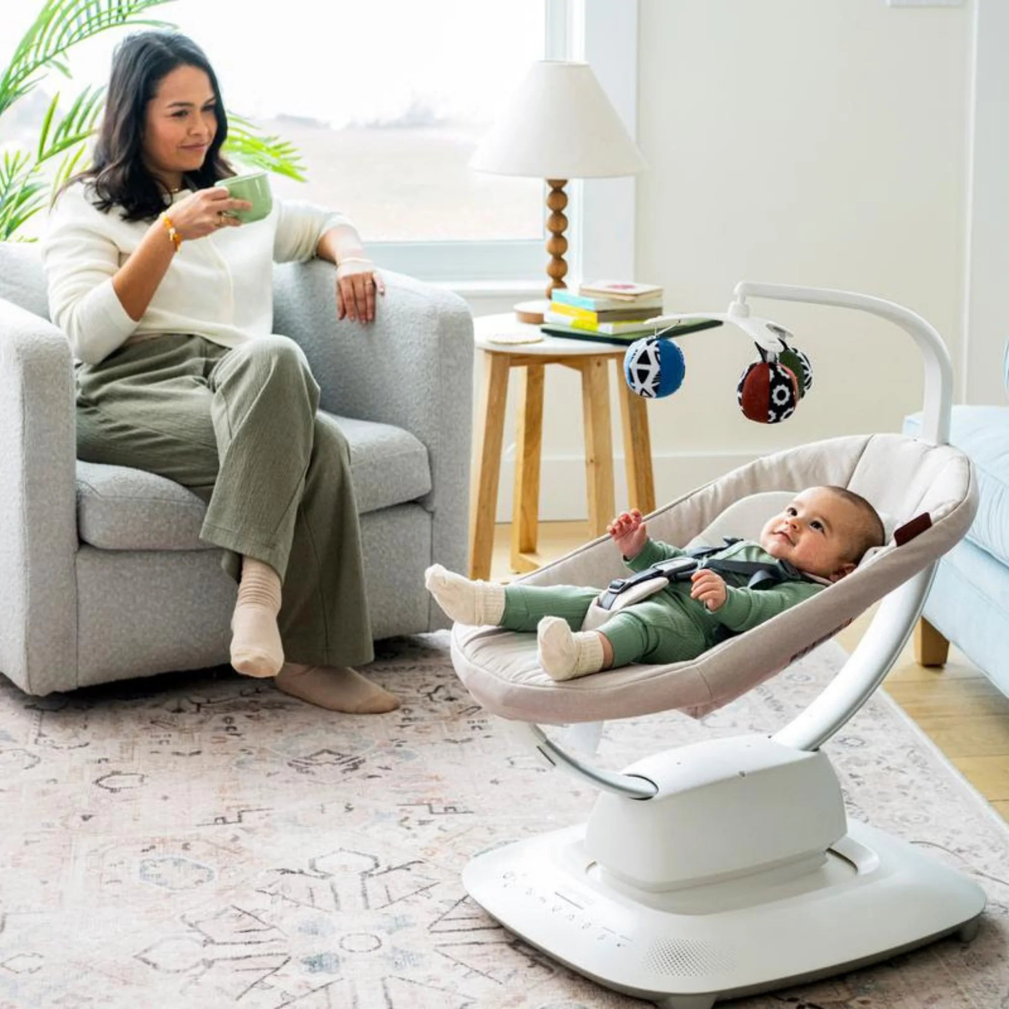 uppababy 4moms UPPABaby Mamaroo Smart Swing