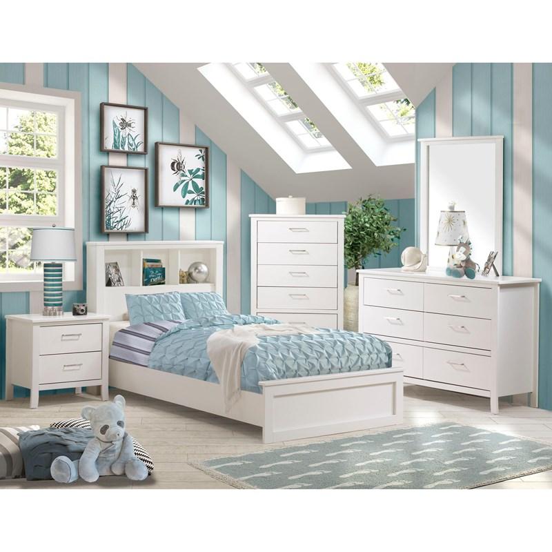 The Renoir Two Piece Collection (It includes the toddler 39-inch bed and 6 drawer dresser)