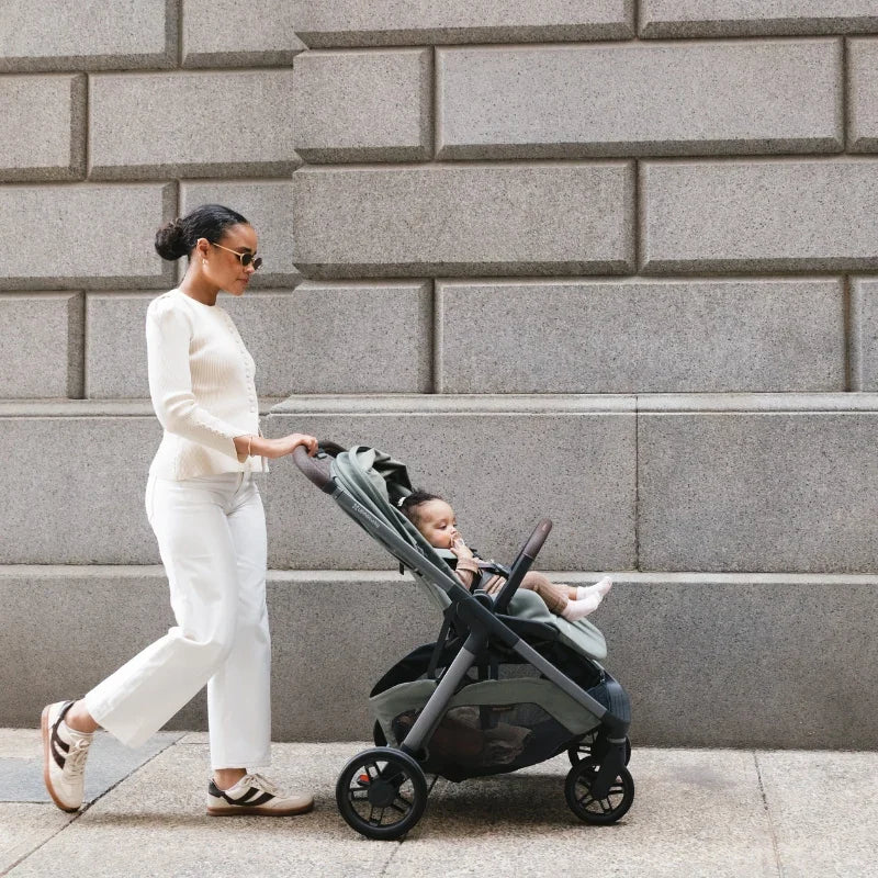 UPPAbaby Kona Compact Stroller | Evelyn